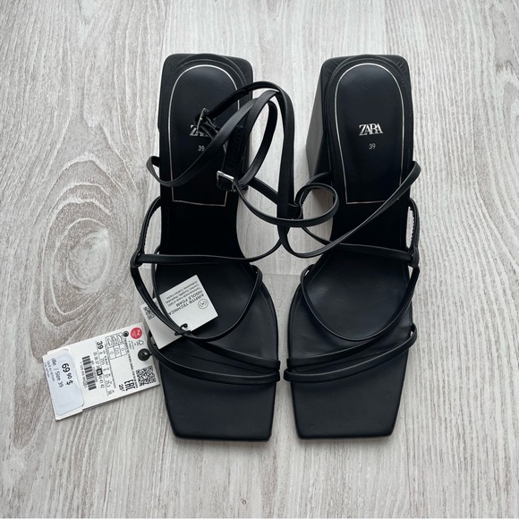 Zara black strappy square block heel sandal size 8 /UK 39 open toe new with tags - Picture 2 of 4